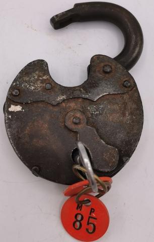 WW2 GERMAN NAZI POW PRISON CONCENTRATION CAMP THIRD REICH PADLOCK KEY EAGLE