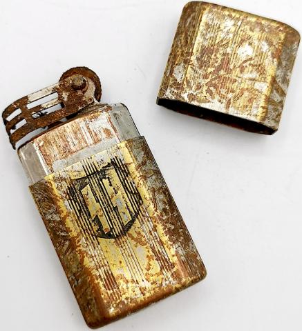 WW2 GERMAN NAZI WAFFEN SS LIGHTER ORIGINAL SS RUNES PANZER TOTENKOPF BATTLEFIELD