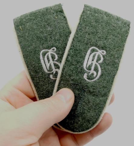 WW2 GERMAN NAZI SS PANZER GRENADIER GROSSDEUTSCHLAND M40 NCO TUNIC SHOULDER TAB BOARD SET