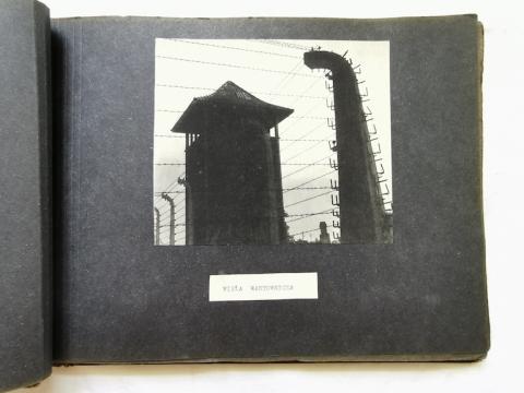 UNIQUE INMATE SURVIVOR CONCENTRATION CAMP AUSCHWITZ PHOTOS ALBUM FROM LIBERATION HOLOCAUST SHOAH ZYKLON ORIGINAL ARTIFACT