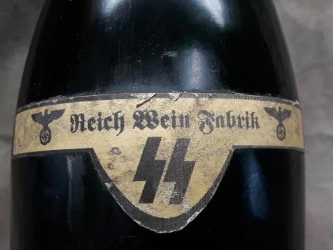 WW2 GERMAN NAZI WAFFEN SS EMPTY RED WINE BOTTLE MADE IN SS REICH FABRIK