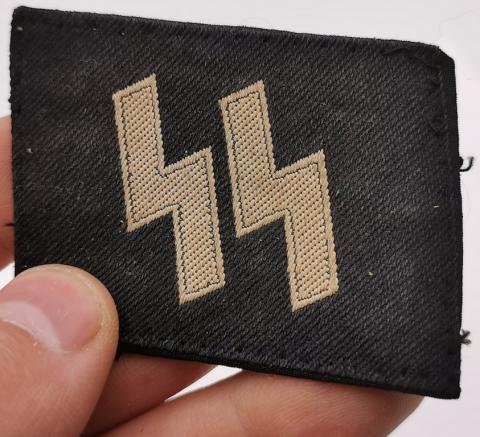 WW2 GERMAN NAZI WAFFEN SS NCO COLLAR TAB TUNIC REMOVED UNIFORM TOTENKOPF PANZER