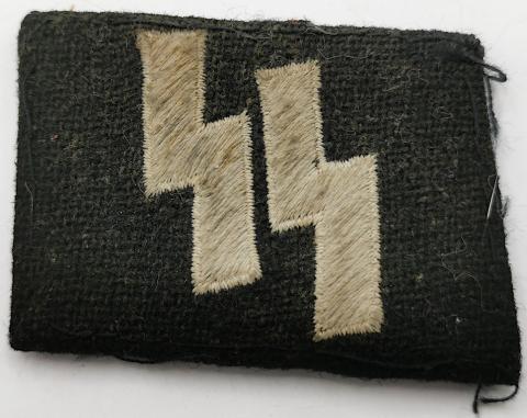 WW2 GERMAN NAZI WAFFEN SS NCO COLLAR TAB TUNIC REMOVED ORIGINAL UNIFORM TOTENKOPF