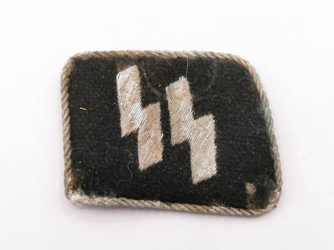 WW2 GERMAN NAZI WAFFEN SS OFFICER TUNIC REMOVED COLLAR TAB MATCHED SET USA VET SOUVENIR WW2 GERMAN NAZI WAFFEN SS OFFICER TUNIC REMOVED COLLAR TAB MATCHED SET USA VET SOUVENIR