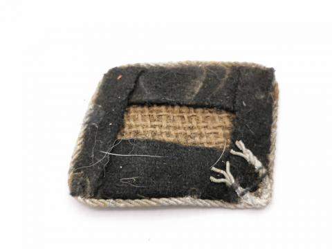 WW2 GERMAN NAZI WAFFEN SS OFFICER TUNIC REMOVED COLLAR TAB MATCHED SET USA VET SOUVENIR WW2 GERMAN NAZI WAFFEN SS OFFICER TUNIC REMOVED COLLAR TAB MATCHED SET USA VET SOUVENIR