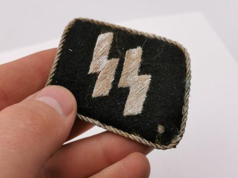 WW2 GERMAN NAZI WAFFEN SS OFFICER TUNIC REMOVED COLLAR TAB MATCHED SET USA VET SOUVENIR WW2 GERMAN NAZI WAFFEN SS OFFICER TUNIC REMOVED COLLAR TAB MATCHED SET USA VET SOUVENIR