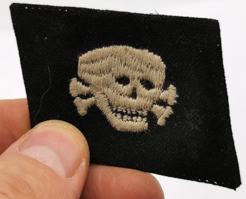 WW2 GERMAN NAZI WAFFEN SS TOTENKOPF NCO COLLAR TAB TUNIC REMOVED CONCENTRATION CAMP GUARDS SS