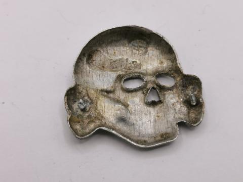 ORIGINAL CUPAL DESCHLER RZM SS VISOR CAP METAL SKULL INSIGNIA WW2 GERMAN NAZI 