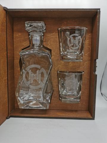 POST WAR 3-PIECES WHISKY SET IN WOODEN CASE STAMPED WAFFEN SS - AMAZE YOUR FRIENDS !!