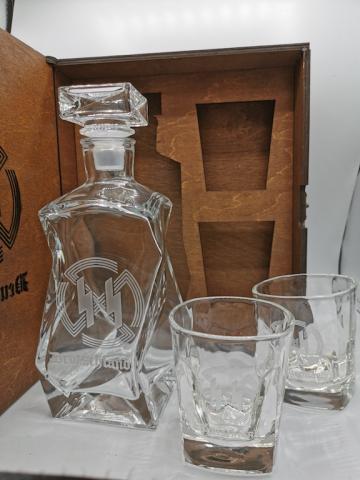 POST WAR 3-PIECES WHISKY SET IN WOODEN CASE STAMPED WAFFEN SS - AMAZE YOUR FRIENDS !!