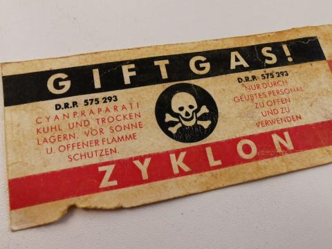 WW2 GERMAN NAZI HOLOCAUST RARE ZYKLON B CANISTER LABEL GIFTGAS GAS GAZ CONCENTRATION CAMP ORIGINAL CAN