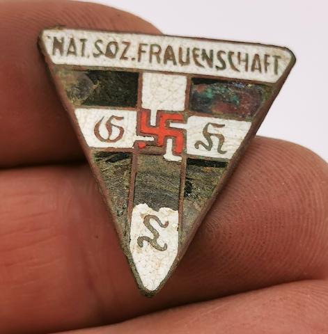 WW2 GERMAN NAZI III REICH Nat. Soz. Frauenschaft pin RELIC GROUND DUG FOUND PIN