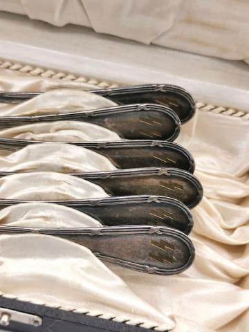 WW2 GERMAN NAZI SET WAFFEN SS TOTENKOPF SPOONS CASE SKULL SILVERWARE ORIGINAL