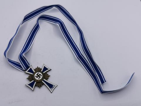 WW2 GERMAN NAZI SET OF BRONZE SILVER AND GOLD MOTHER CROSS MEDAL AWARD SET