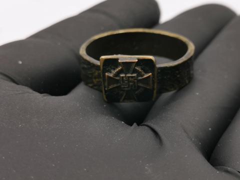 WW2 GERMAN NAZI WEHRMACHT SOLDIER SWASTIKA  RING original for sale dealer