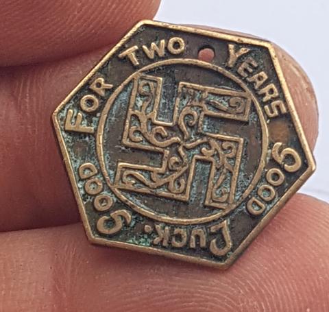 PRE WW2 SWASTIKA JETON FOR 2 YEARS OF GOOD LUCK PIN BADGE USA