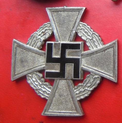 WW2 GERMAN NAZI 25 YEARS OF FAITHFUL SERVICES IN THE WEHRMACHT THIRD REICH ARMY HEER MEDAL AWARD NO RIBBON