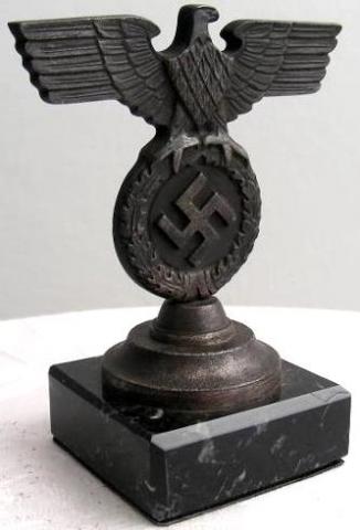 WW2 GERMAN NAZI ADOLF HITLER NSDAP DESKTOP EAGLE PODIUM with swastika