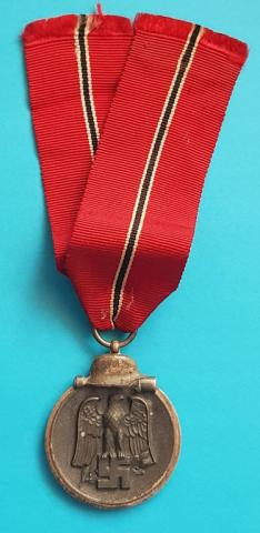 WW2 GERMAN NAZI AMAZING EASTERN FRONT CAMPAIGN MEDAL MARKED BY Klein & Quenzer (PKZ CODE 65) Medaille Winterschlacht im Osten 1941/42 – Winter Battle in the East Medal AWARD 