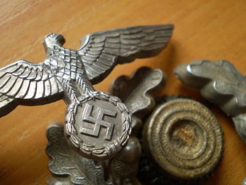 WW2 GERMAN NAZI AMAZING HEER - WEHRMACHT VISOR CAP INSIGNIAS - EAGLE + OAKLEAF