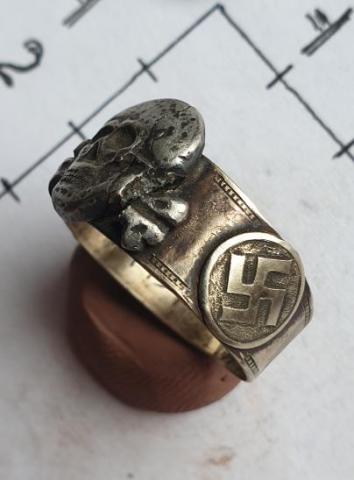 WW2 GERMAN NAZI AMAZING SET WAFFEN SS TOTENKOPF named RING IN CASE WITH AWARD DOCUMENT