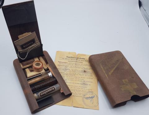 WW2 GERMAN NAZI CONCENTRATION CAMP AUSCHWITZ MEDICAL EXPERIMENTATION KIT STAMPED WITH WAFFEN SS DOCUMENT - MUSEUM PIECE!