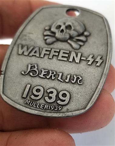 WW2 GERMAN NAZI EARLY WAFFEN SS TOTENKOPF PANZER METAL BADGE BERLIN 1939 WITH PANZER SKULL