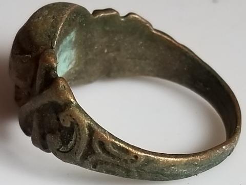 WW2 GERMAN NAZI - FROM A GROUND DUG GUY COLLECTION - WAFFEN SS TOTENKOPF RELIC FOUND RING WITH SKULL & BONES