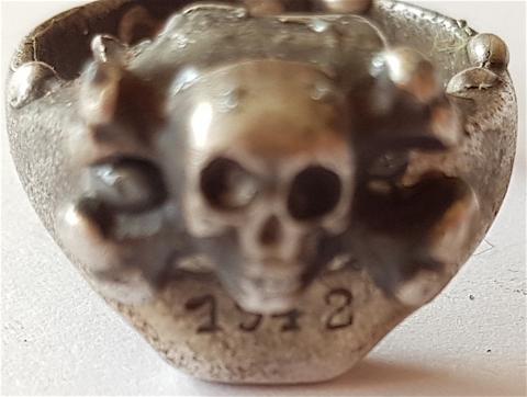 WW2 GERMAN NAZI - FROM A GROUND DUG GUY COLLECTION - WAFFEN SS TOTENKOPF RELIC FOUND RING WITH SKULL dated 1942