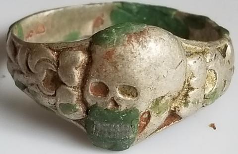 WW2 GERMAN NAZI - FROM A GROUND DUG GUY COLLECTION - WAFFEN SS TOTENKOPF RELIC FOUND SILVER RING WITH SKULL & MARKED