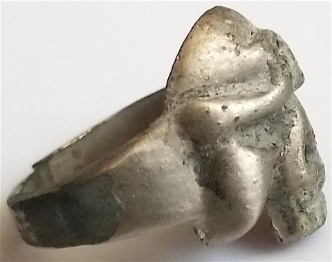 WW2 GERMAN NAZI - FROM A GROUND DUG GUY COLLECTION - WAFFEN SS TOTENKOPF RELIC FOUND SILVER RING WITH SKULL