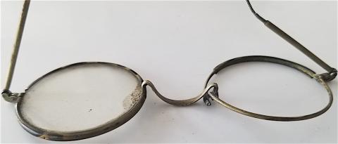 WW2 GERMAN NAZI HOLOCAUST CONCENTRATION CAMP AUSCHWITZ JEWISH INMATE PERSONAL BELONGINGS GLASSES