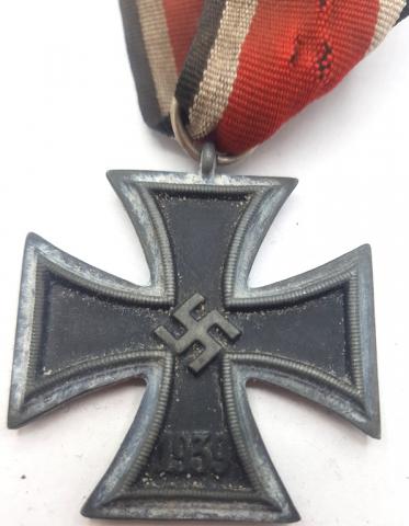 WW2 GERMAN NAZI IRON CROSS SECOND CLASS MEDAL AWARD WEHRMACHT WAFFEN SS LUFTWAFFE KRIEGSMARINE HEER