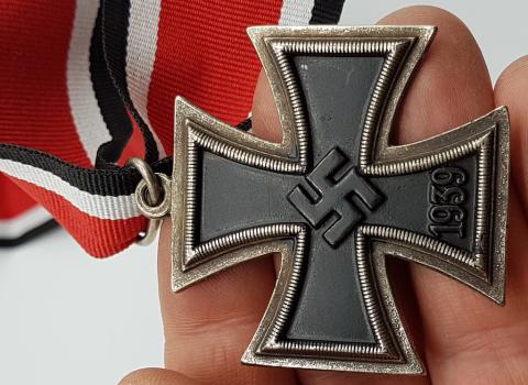 WW2 GERMAN NAZI KNIGHT CROSS OF THE IRON CROSS MEDAL + AWARD DOCUMENT ***REPLIKA***