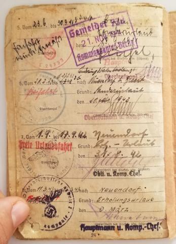 WW2 GERMAN NAZI LUTFWAFFE PILOT SOLDBUCH ENTRIES STAMPS SOLDIER ID LIEUTENANT WEHRPASS HEER