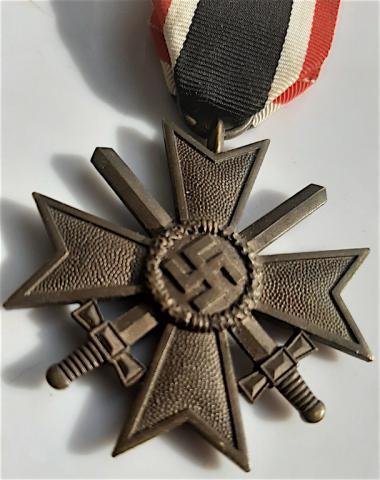 WW2 GERMAN NAZI MERIT CROSS WITH SWORDS MEDAL AWARD WEHRMACHT WAFFEN SS LUFTWAFFE
