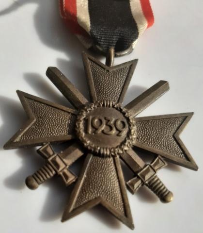 WW2 GERMAN NAZI MERIT CROSS WITH SWORDS MEDAL AWARD WEHRMACHT WAFFEN SS LUFTWAFFE