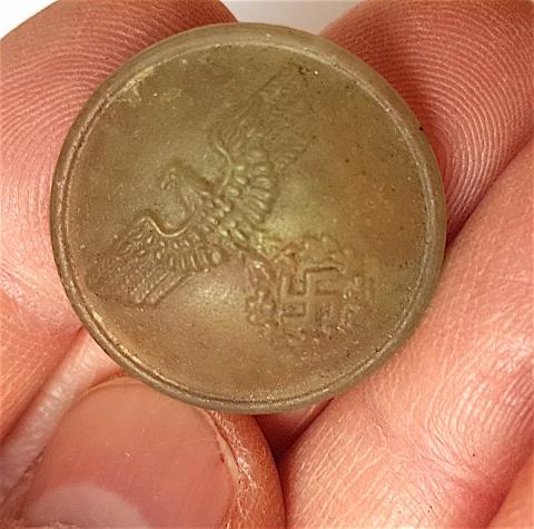 WW2 GERMAN NAZI NICE GOLD DEUTSCHE REICHSBAHN TUNIC UNIFORM  BUTTON WITH EAGLE AND SWASTIKA BY JFS