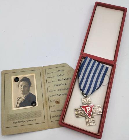 WW2 GERMAN NAZI CONCENTRATION CAMP AUSCHWITZ HOLOCAUST MEDAL forced labour work ausweis ID PHOTO