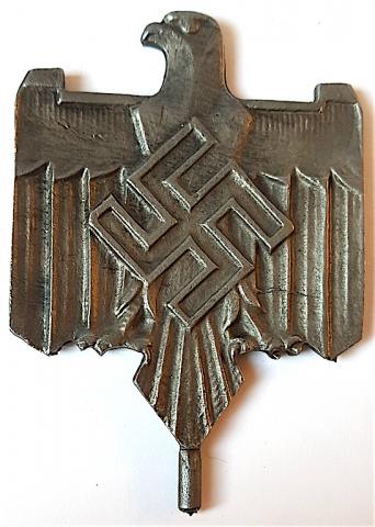 WW2 GERMAN NAZI NICE POLE TOP OF FLAG - PENNANT - METAL PLAQUE WITH THIRD REICH EARLY EAGLE AND SWASTIKA, PROBABLY SA