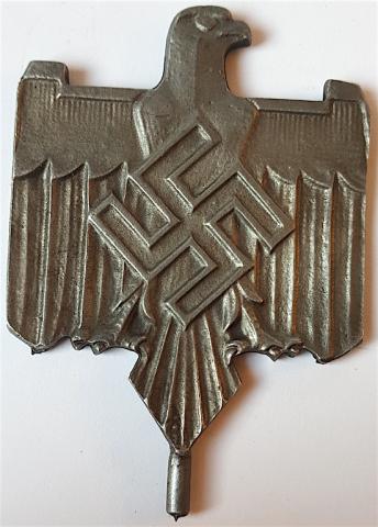 WW2 GERMAN NAZI NICE POLE TOP OF FLAG - PENNANT - METAL PLAQUE WITH THIRD REICH EARLY EAGLE AND SWASTIKA, PROBABLY SA