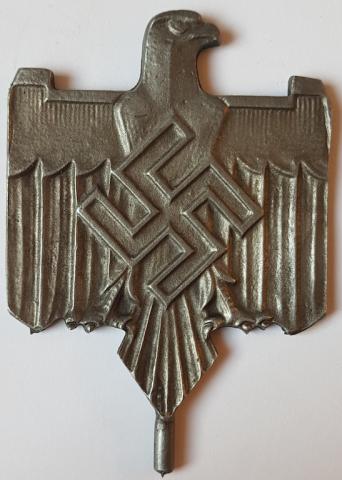 WW2 GERMAN NAZI NICE POLE TOP OF FLAG - PENNANT - METAL PLAQUE WITH THIRD REICH EARLY EAGLE AND SWASTIKA, PROBABLY SA