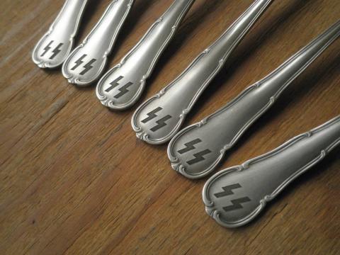 WW2 GERMAN NAZI NICE WAFFEN SS DAS REICH HITLER PROTECTION DIVISION - TEA SPOON SET IN CASE - third reich silverware