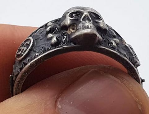 WW2 GERMAN NAZI NICE WAFFEN SS TOTENKOPF RING WITH THE SS RUNES OF THE HONOUR RING (HIMMLER) ON THE INSIDE & marked silver 800