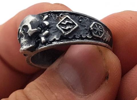 WW2 GERMAN NAZI NICE WAFFEN SS TOTENKOPF RING WITH THE SS RUNES OF THE HONOUR RING (HIMMLER) ON THE INSIDE & marked silver 800