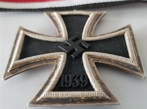 WW2 GERMAN NAZI NICE WAFFEN SS - WEHRMACHT 2ST CLASS IRON CROSS MEDAL AWARD