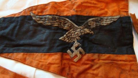 WW2 GERMAN NAZI RARE LUFTWAFFE CAR PENNANT FLAG SET OF 2 WITH THE LUFTWAFFE EAGLE + SWASTIKA