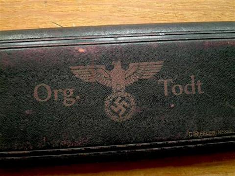 WW2 GERMAN NAZI RARE Organisation Todt (MILITARY ENGINEERS) OT - MEASURING TOOLS - COMPASS CASE WITH NICE EAGLE + SWASTIKA STAMP