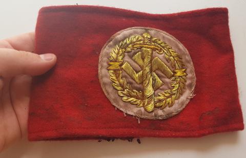 WW2 GERMAN NAZI RARE SA -Wehrmannschaften OFFICER ARMBAND WITH SWASTIKA & SWORD relic found