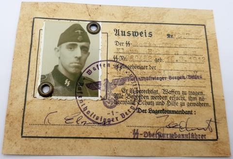 WW2 GERMAN NAZI WAFFEN SS TOTENKOPF ID AUSWEIS NCO SS GORGET OVERSEAS SOLDBUCH CAP SS